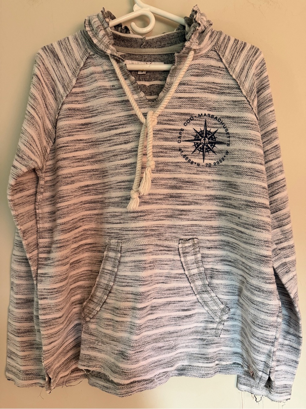 Vineyard Crew Cape Cod Striped Oversized Hooded Sweatshirt Women’s S Small